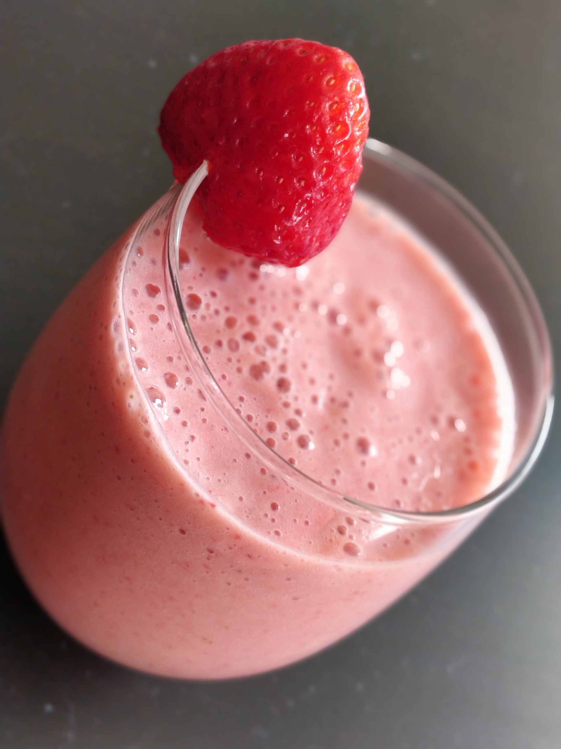 Pineapple and Strawberry Smoothie